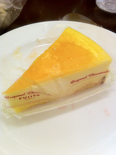 オリジナルチーズケーキ。